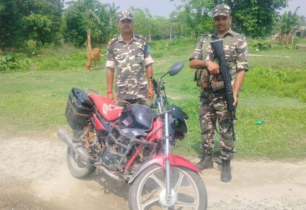 अररिया में एसएसबी की बड़ी कार्रवाई: जब्त की गई अवैध शराब और बाइकें अररिया में एसएसबी की बड़ी कार्रवाई