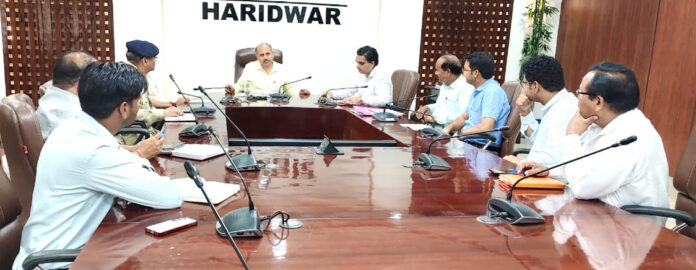 सीडीओ बैठक में विकास कार्यों की समीक्षा सीडीओ बैठक में विकास कार्यों की समीक्षा