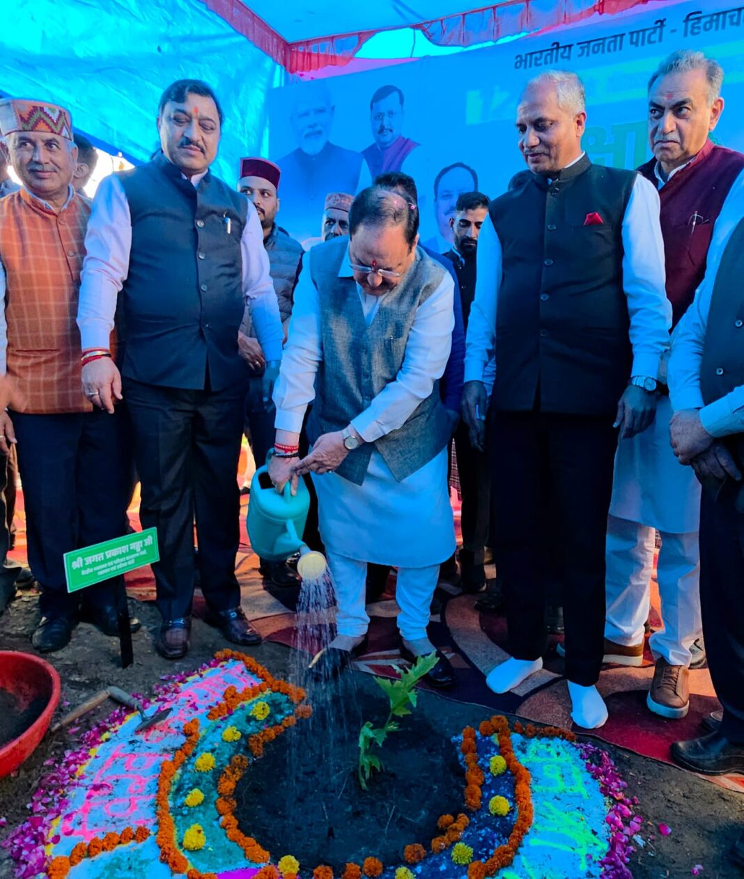 भाजपा अध्यक्ष नड्डा ने किया पौधारोपण, पर्यावरण संरक्षण का दिया संदेश