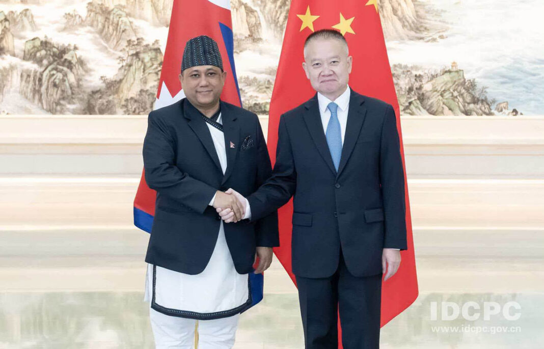 नेपाल के विदेश मंत्री शिशिर खनाल की चीनी नेताओं के साथ महत्वपूर्ण मुलाकात नेपाल-चीन विदेश मंत्री मुलाकात
