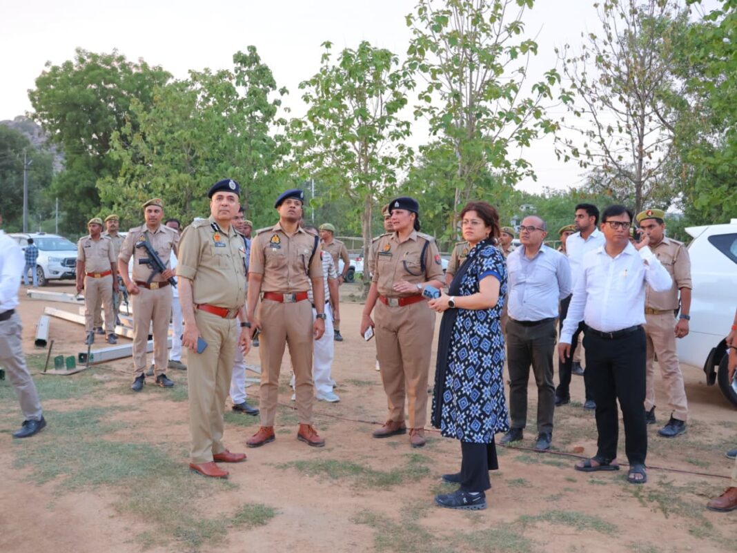 एडीजी जोन ने किया कार्यक्रम स्थल का निरीक्षण एडीजी जोन ने कार्यक्रम स्थल का निरीक्षण किया