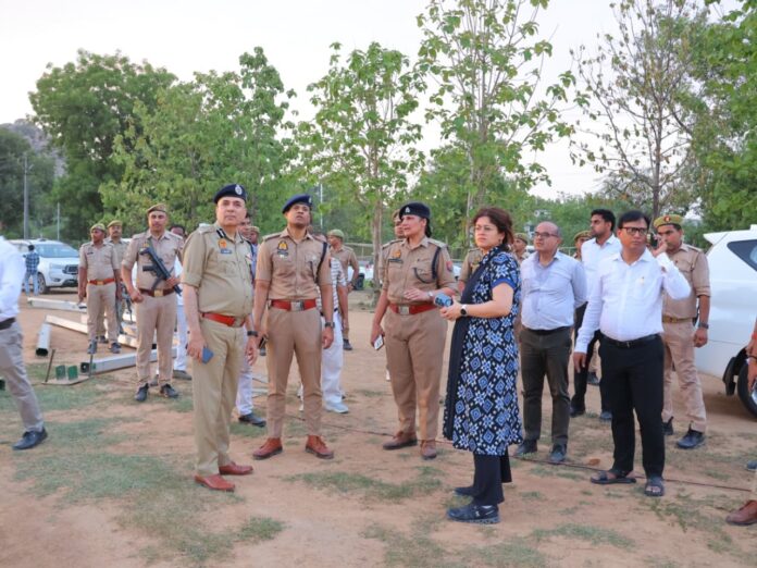 एडीजी जोन ने कार्यक्रम स्थल का निरीक्षण किया एडीजी जोन ने कार्यक्रम स्थल का निरीक्षण किया
