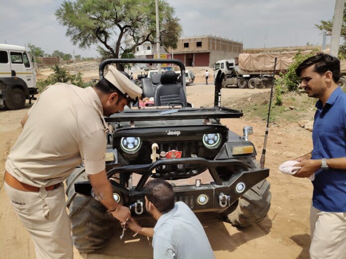 वीआईपी कल्चर पर पुलिस का सख्त प्रहार वीआईपी कल्चर पर पुलिस का सख्त प्रहार