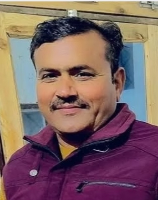 आगरा में पूर्व प्रधान की गोली मारकर हत्या! प्रधानी रंजिश में ताबड़तोड़ फायरिंग से मचा हड़कंप आगरा में पूर्व प्रधान की गोली मारकर हत्या! प्रधानी रंजिश में ताबड़तोड़ फायरिंग से मचा हड़कंप