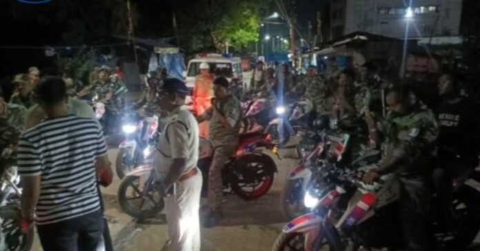 पुलिस का सख्त चैकिंग अभियान पुलिस का सख्त चैकिंग अभियान