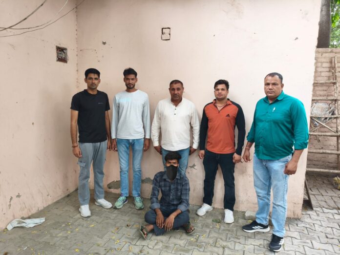हत्या के आरोपी की गिरफ्तारी हत्या के आरोपी की गिरफ्तारी