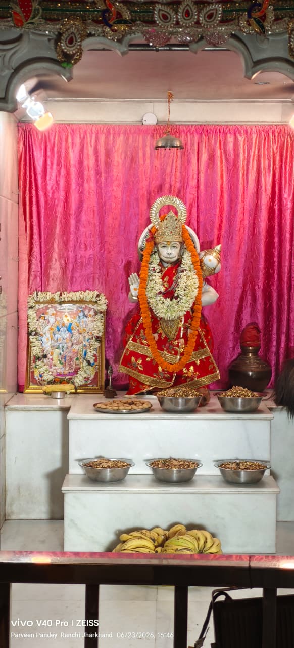 हनुमान जी की भव्य प्रतिमा