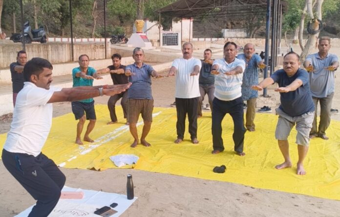 योगी राम ध्यान आर्य योग शिविर