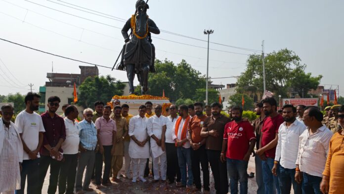 महाराणा प्रताप की मूर्ति