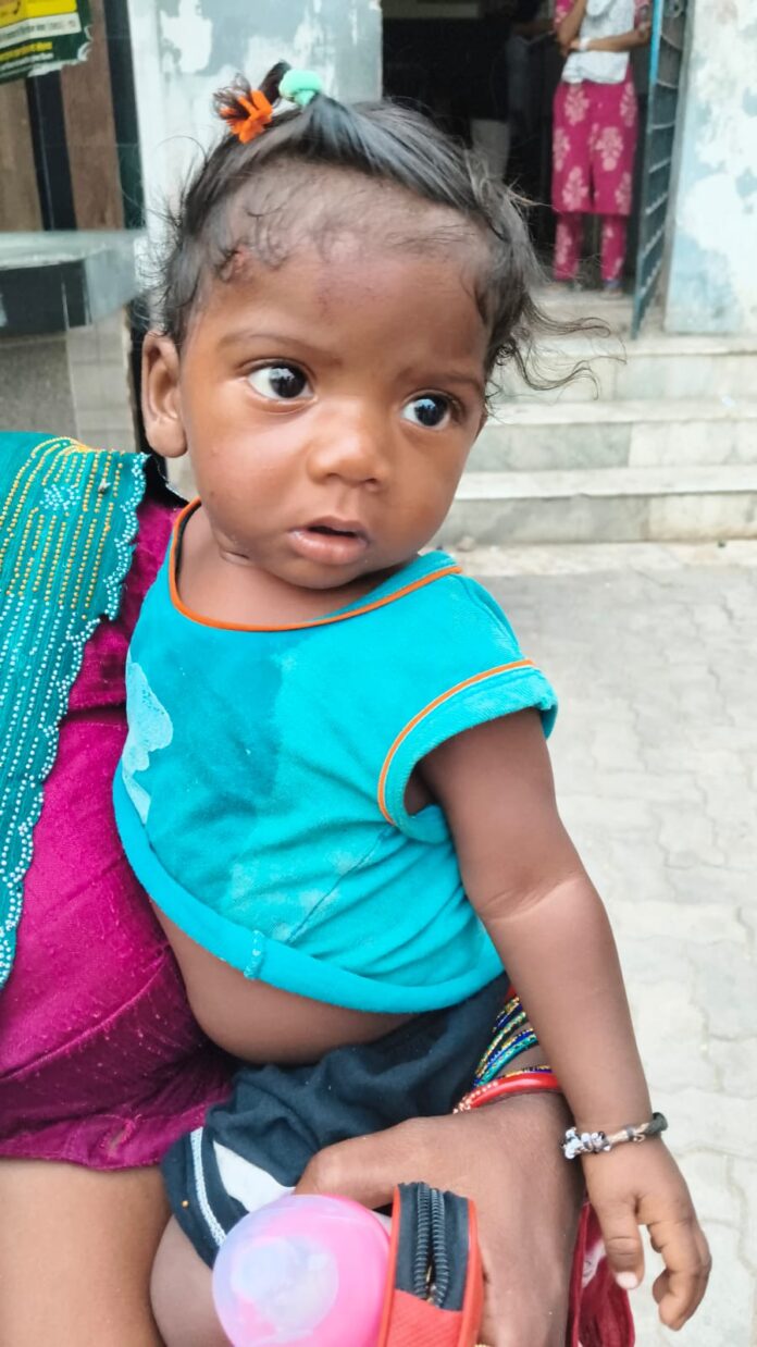 बाल-बाल बचा मासूम बाल-बाल बचा मासूम