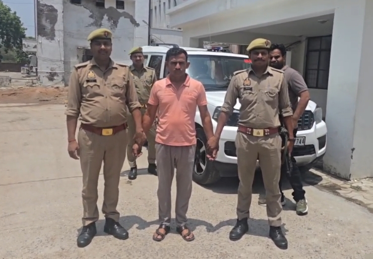 शातिर अपराधी पुलिस की गिरफ्त में