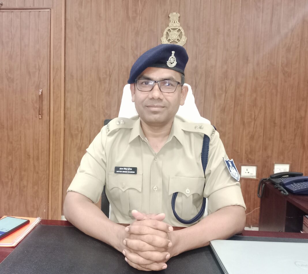 Ashoknagar new ASP Kanesh takes charge