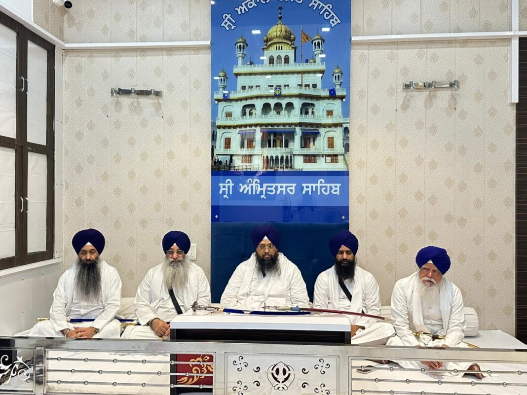 अकाल तख्त साहिब में पांचों सिंह साहिबान की महत्वपूर्ण बैठक, सिख समुदाय के लिए बड़े फैसले की उम्मीद
