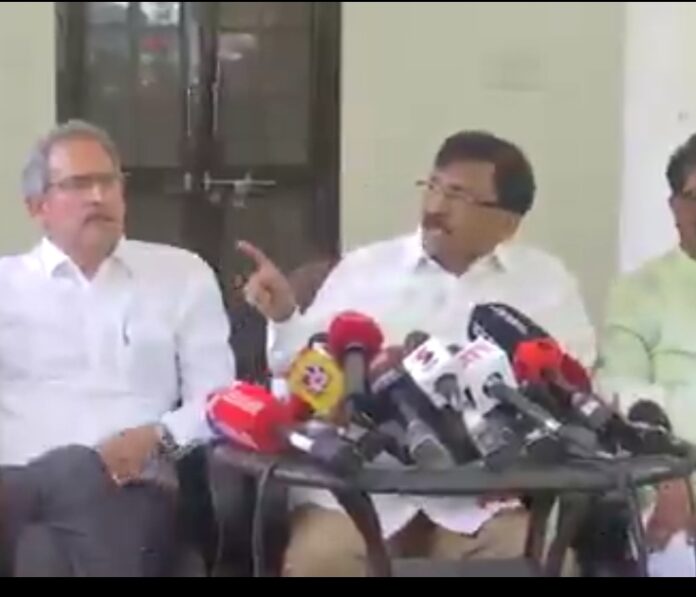 संजय राउत संजय राउत