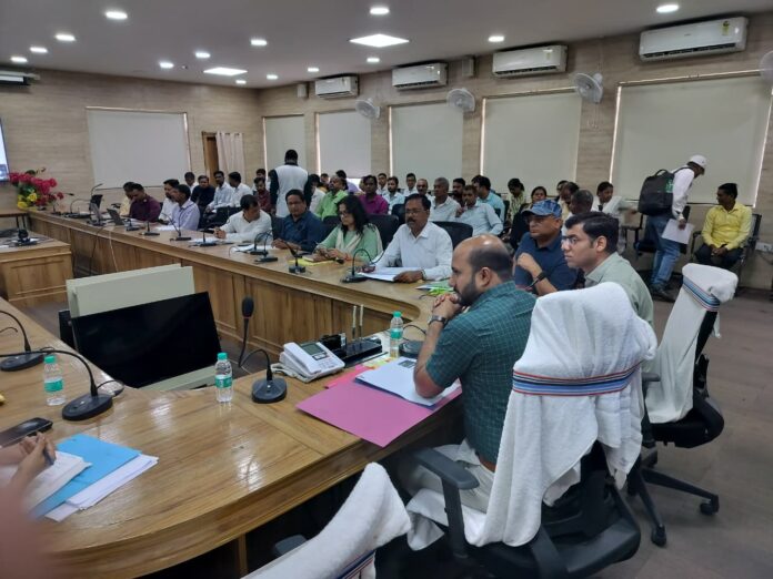 दिल्ली के डीसी ने की शहर की सुरक्षा व्यवस्था की समीक्षा दिल्ली के डीसी ने की शहर की सुरक्षा व्यवस्था की समीक्षा