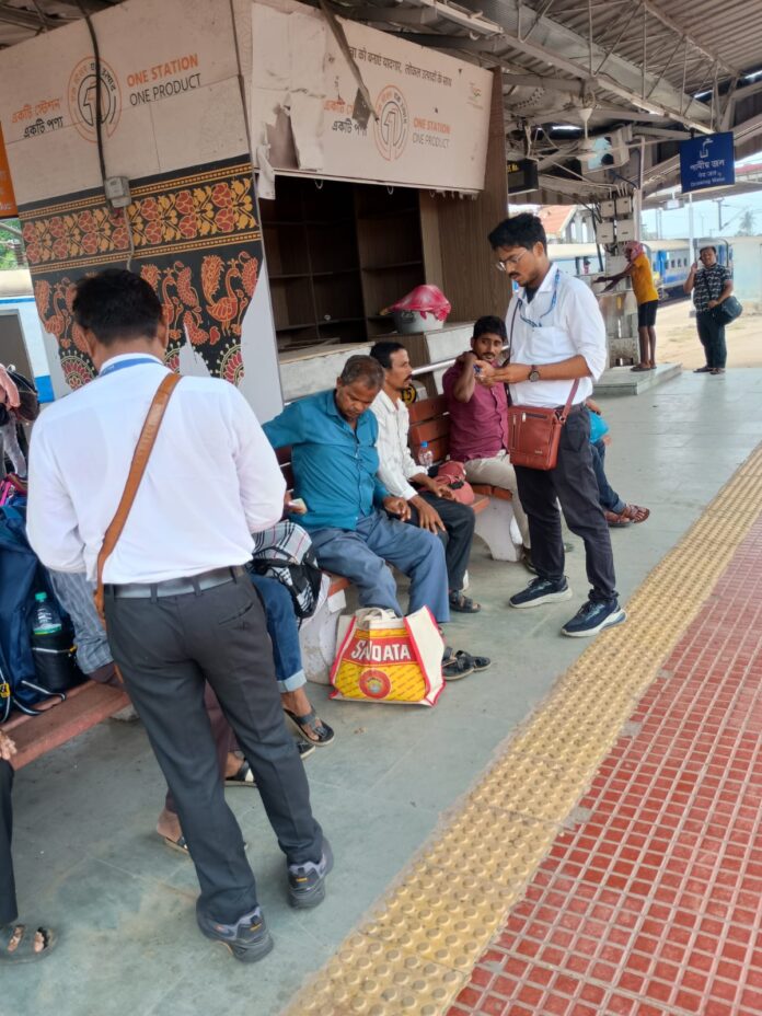 खड़गपुर रेल टिकट जांच