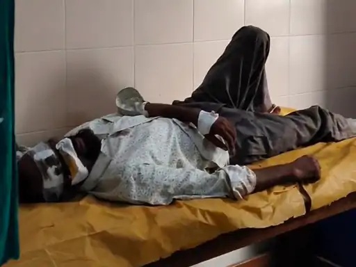 हादसे के बाद राहत कार्य जारी, घायल यात्रियों का इलाज जारी बस हादसे में घायल यात्री