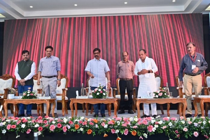 मुख्यमंत्री सहित कई वरिष्ठ नेताओं ने की बड़ी घोषणा