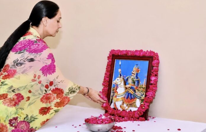 भारतीय स्वतंत्रता सेनानियों को श्रद्धांजलि