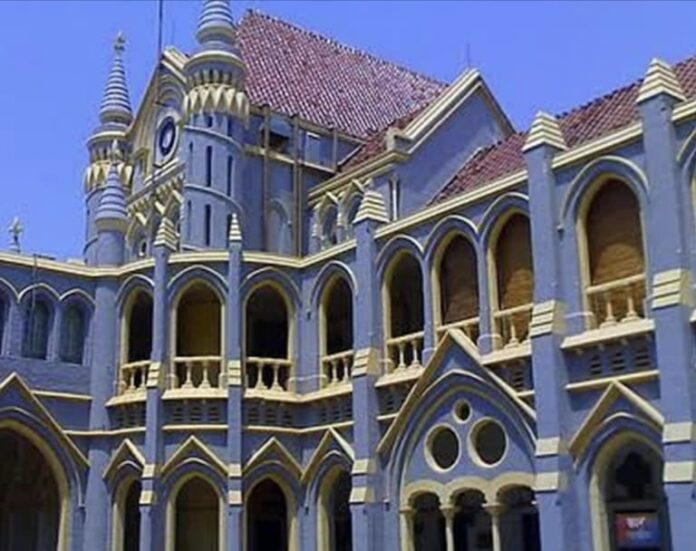 अभिषेक बनर्जी को हाईकोर्ट से झटका, गिरफ्तारी वारंट पर लगी रोक खत्म