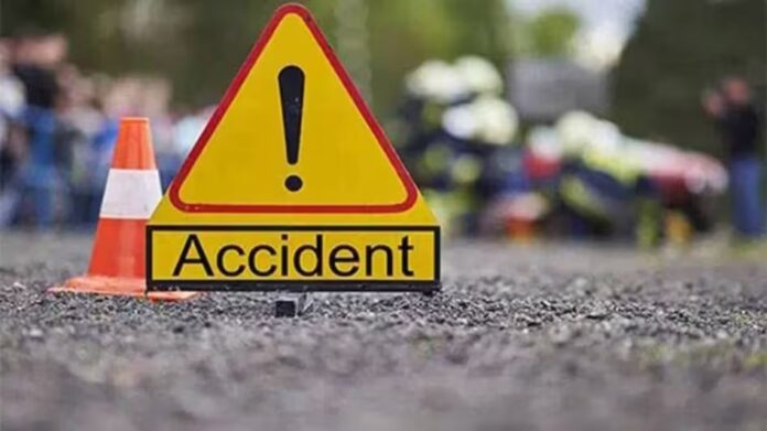 तेज रफ्तार बस की चपेट में आया स्कूटी सवार युवक, मौके पर हुई मौत