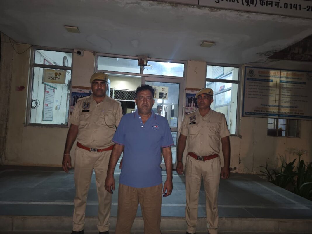 खोह नागोरियान पटाखा फैक्ट्री अग्निकांड: मुख्य आरोपी पुलिस की गिरफ्त में खोह नागोरियान पटाखा फैक्ट्री अग्निकांड: मुख्य आरोपी पुलिस की गिरफ्त में