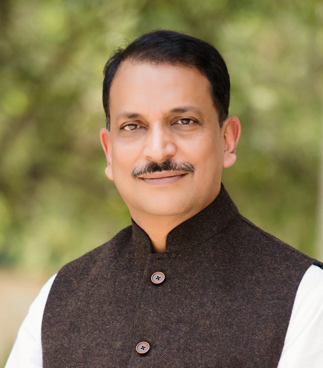 छपरा में 19 जून को रेल मंत्री और मुख्यमंत्री द्वारा नई रेल सेवा का उद्घाटन समारोह छपरा में नई रेल सेवा का उद्घाटन