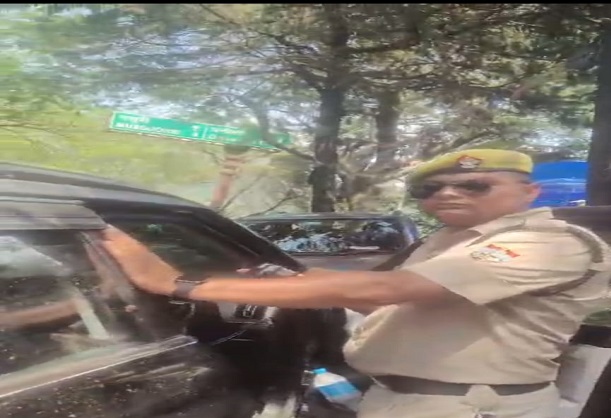 मसूरी में सुरक्षा बढ़ाई: पुलिस ने शुरू की वाहन जाँच अभियान