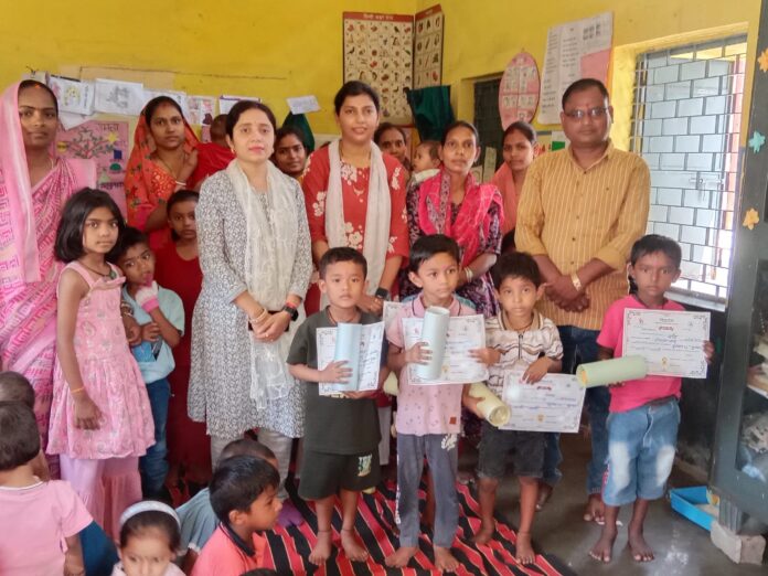 आंगनबाड़ी केंद्रों में सुपोषण चौपाल कार्यक्रम आयोजित, बच्चों के स्वास्थ्य को बढ़ावा देने पर जोर।