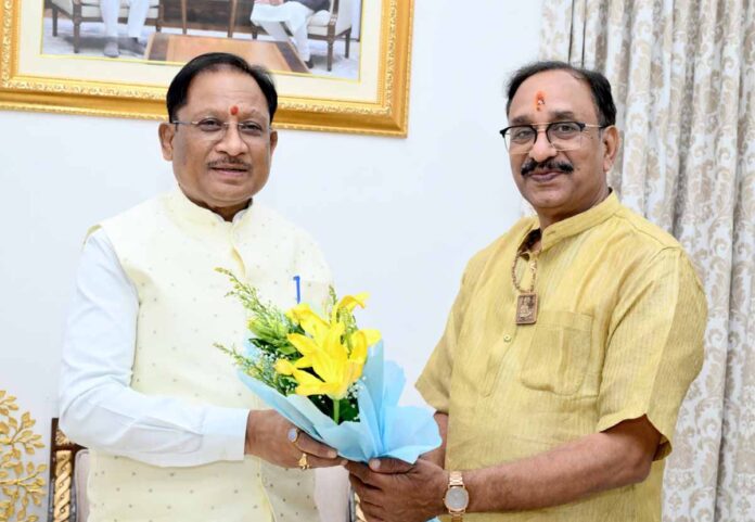 मुख्यमंत्री साय संजय अग्रवाल की महत्वपूर्ण मुलाकात मुख्यमंत्री साय संजय अग्रवाल की महत्वपूर्ण मुलाकात
