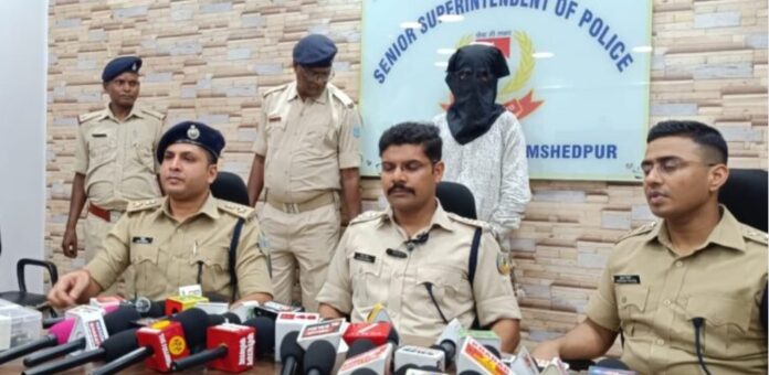 वरिष्ठ पुलिस अधीक्षक पियूष पांडेय ने खुलासा किया: गिरफ्तार आरोपी की पूरी कहानी वरिष्ठ पुलिस अधीक्षक पियूष पांडेय ने खुलासा किया: गिरफ्तार आरोपी की पूरी कहानी