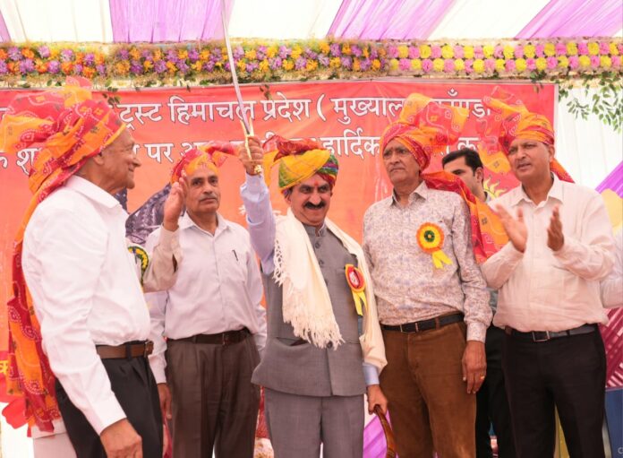 मुख्यमंत्री महाराणा प्रताप की जयंती समारोह में ।