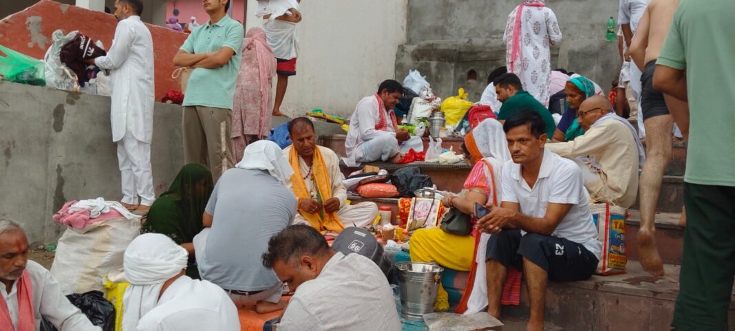पिंडारा तीर्थ: पूर्वजों की आत्मा की शांति के लिए पिंडदान का महात्म्य पिंडारा तीर्थ: पूर्वजों की आत्मा की शांति के लिए पिंडदान का महात्म्य