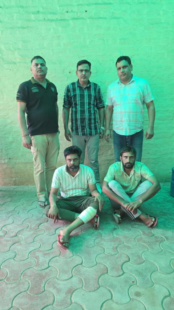 दो आरोपियों को पुलिस ने किया गिरफ्तार