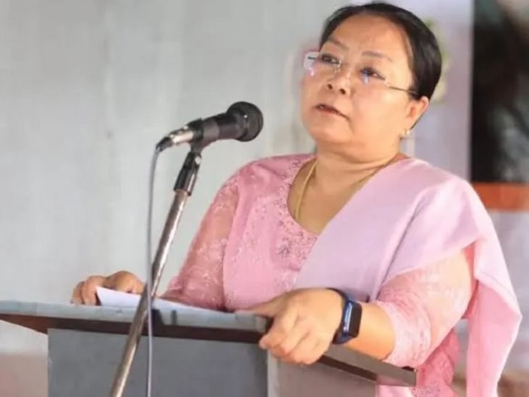मणिपुर में छह नागा नागरिकों की हत्या से उबाल! उप मुख्यमंत्री ने की कड़ी निंदा मणिपुर में छह नागा नागरिकों की हत्या से उबाल! उप मुख्यमंत्री ने की कड़ी निंदा