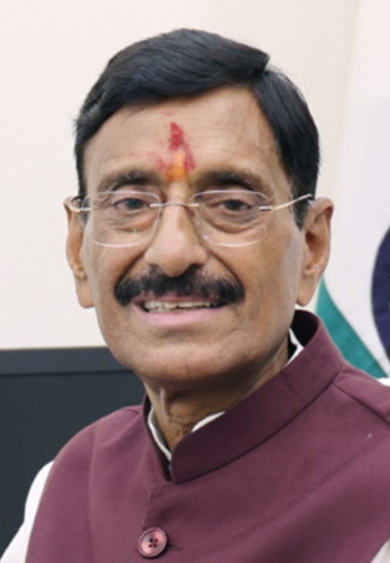 रक्षा राज्य मंत्री ने सेना की तैयारियों का जायजा लिया रक्षा राज्य मंत्री ने सेना की तैयारियों का जायजा लिया