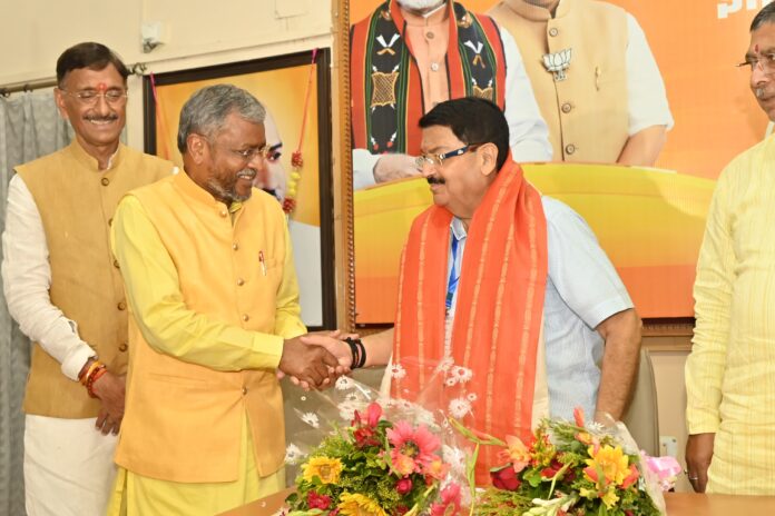 नाथवानी सहित अन्य नाथवानी सहित अन्य