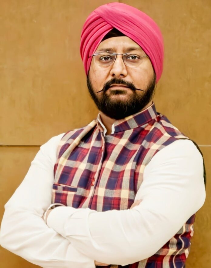 पूर्वी सिंहभूम जिला कांग्रेस कमेटी के अध्यक्ष परविंदर सिंह पूर्वी सिंहभूम जिला कांग्रेस कमेटी के अध्यक्ष परविंदर सिंह