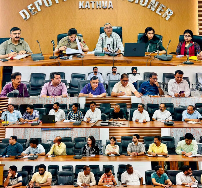 नशामुक्ति अभियान की समीक्षा: जागरूकता बढ़ाने और सख्त कार्रवाई करने के निर्देश जारी। नशामुक्ति अभियान की समीक्षा: जागरूकता बढ़ाने और सख्त कार्रवाई करने के निर्देश जारी।