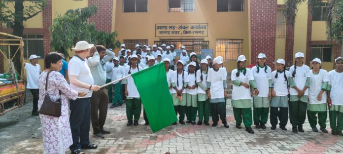 स्कूली छात्रों ने मैराथन में दिखाया जोश, स्वस्थ जीवन का दिया संदेश