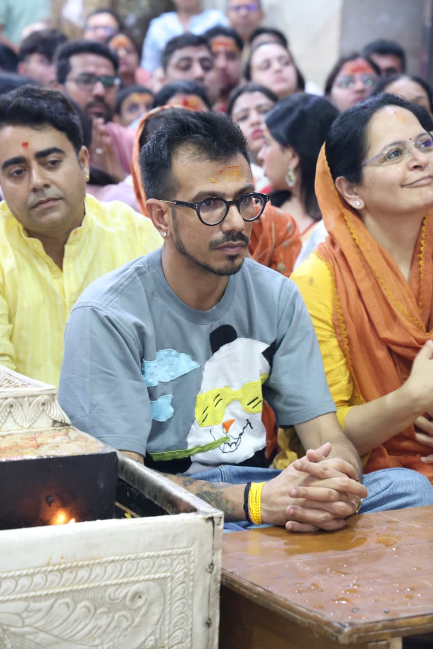 क्रिकेटर युजवेंद्र चाहल ने महाकालेश्वर मंदिर में की पूजा-अर्चना क्रिकेटर युजवेंद्र चाहल महाकालेश्वर मंदिर में