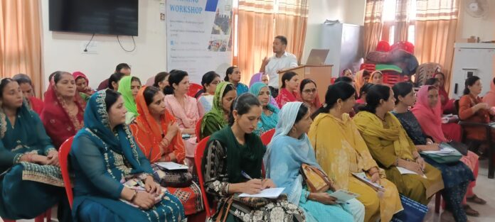 महिला उद्यमी डिजिटल मार्केटिंग जागरुकता महिला उद्यमी डिजिटल मार्केटिंग जागरुकता