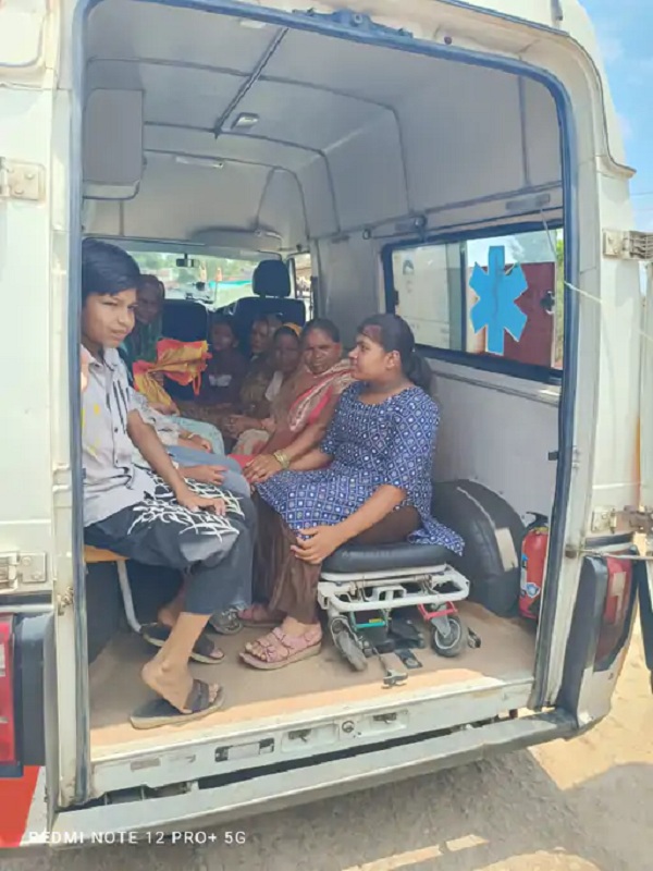 कुएं का पानी पीते ही 25 ग्रामीणों की तबीयत बिगड़ी कुएं का पानी पीते ही 25 ग्रामीणों की तबीयत बिगड़ी