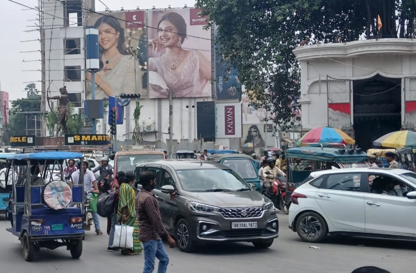 संबंधित तस्वीरें देखें और जानें इसका महत्व संबंधित तस्वीरें देखें और जानें इसका महत्व
