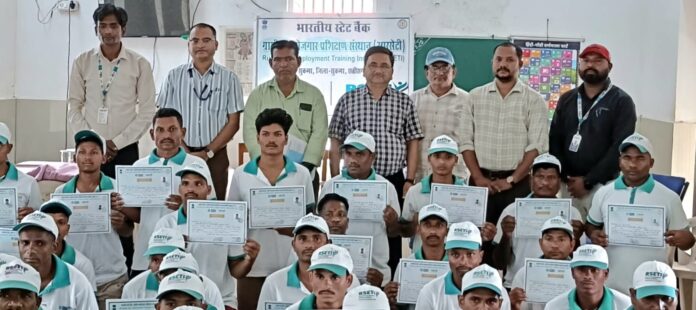 बंदियों को स्वरोजगार प्रशिक्षण दिया गया