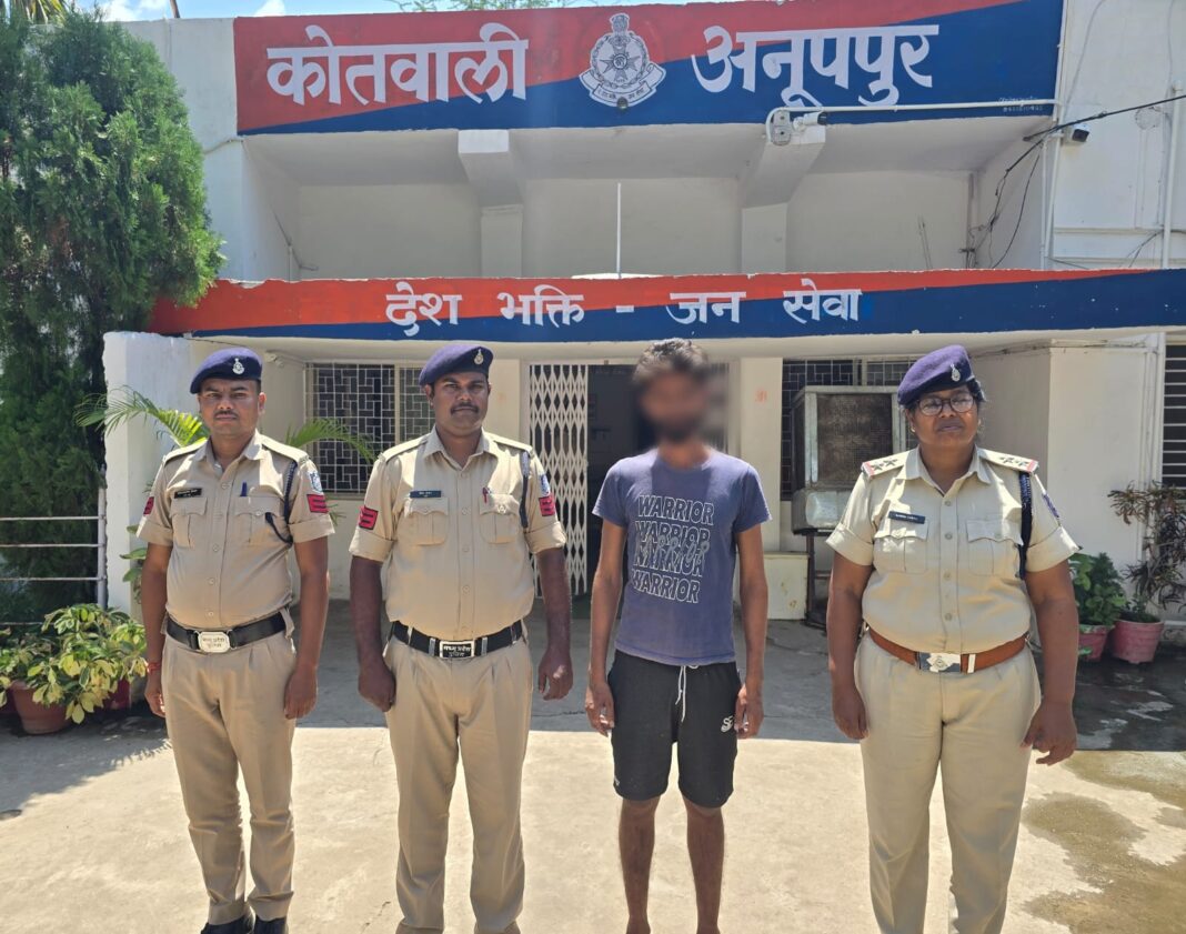 गिरफ्तार आरोपी को जेल में भेजा गया गिरफ्तार आरोपी को जेल में भेजा गया