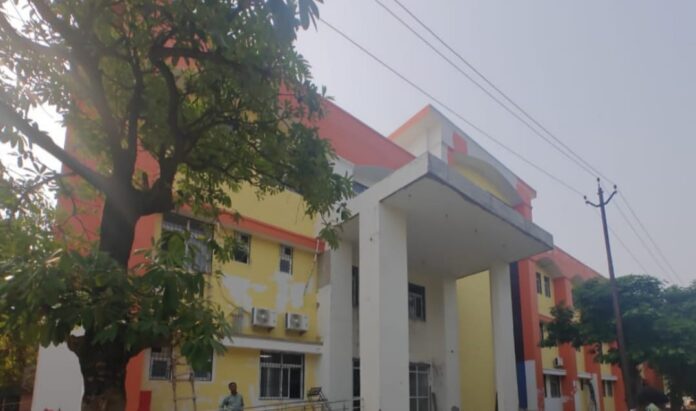 गोरखपुर बीआरडी मेडिकल कॉलेज क्रिटिकल केयर हॉस्पिटल