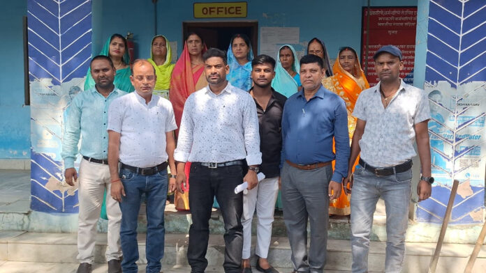 बोर्ड बैठक का बहिष्कार करने वाले पार्षद
