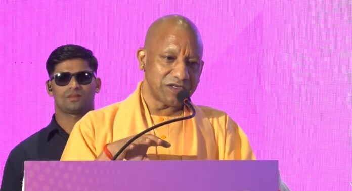 योगी आदित्यनाथ संबोधन फोटो योगी आदित्यनाथ संबोधन फोटो