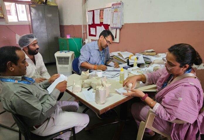 शैक्षणिक संस्थानों का निरीक्षण किया जाएगा शैक्षणिक संस्थानों का निरीक्षण किया जाएगा